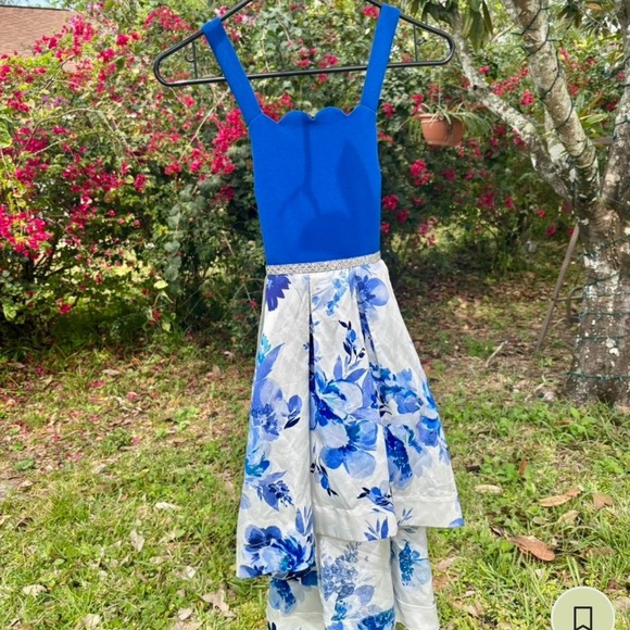 Blue and White Floral Dress - Picture 1 of 4